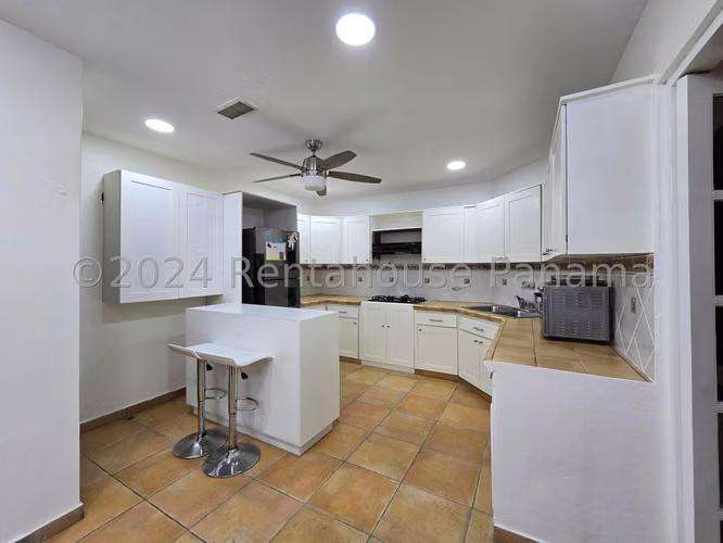 Vendo Casa en Brisas Del Golf LC24-7794 - Imagen 9
