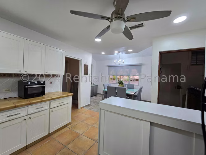 Vendo Casa en Brisas Del Golf LC24-7794 - Imagen 10