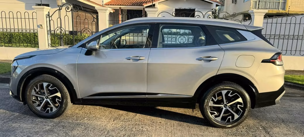 SPORTAGE 2023 AUTOMATICO EN 24,495 al CREDITO o al contado... - Imagen 3