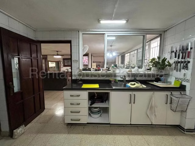 J2016GRR Alquiler de Apartamento en Obarrio - Imagen 17