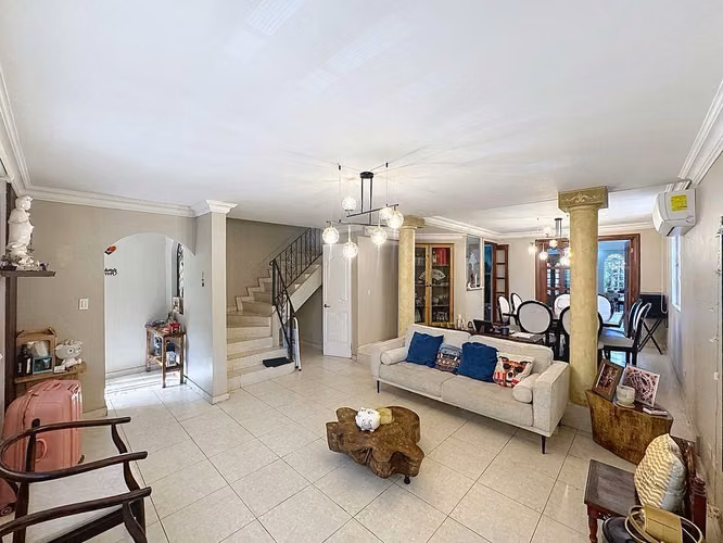 Alquiler de casa en Altos de Panamá – Condado del Rey