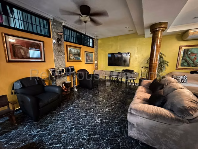 VENTA DE CASA EN  BETANIA HQ