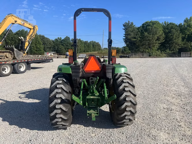 2021 JOHN DEERE 4044M