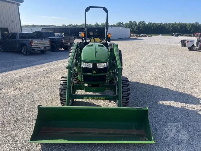 2021 JOHN DEERE 4044M