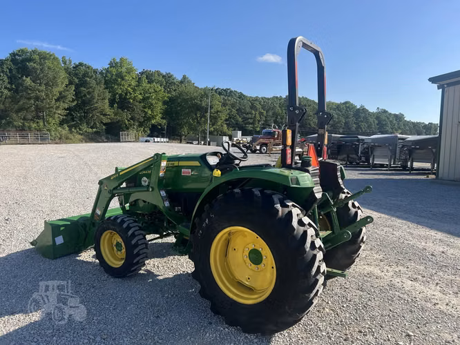 2021 JOHN DEERE 4044M