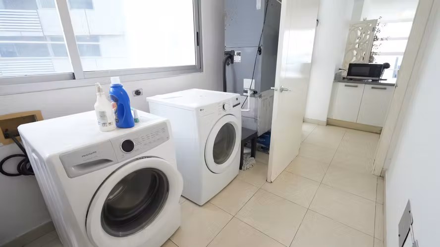 Apartamento amoblado con vista al mar | PH WATERS