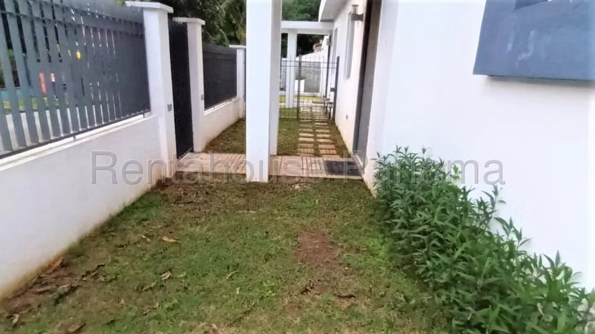 J2024GRR Alquiler de Casa en La Alameda