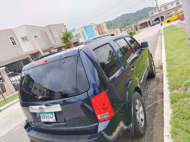 Vendo Honda PILOT,   8,700