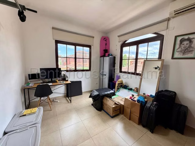 Alquiler de Casa en Costa Sur 27LBR2045 - Imagen 3