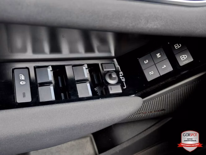 Land Rover Velar 2024 Automática EL4457