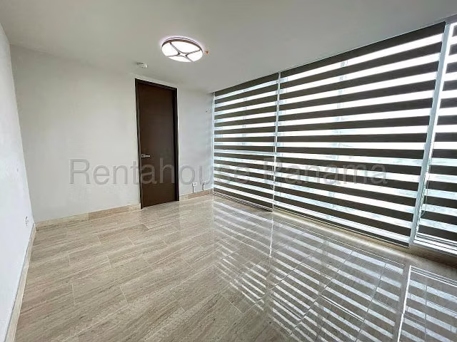 Apartamento en Venta en Costa del Este 27EPP1111
