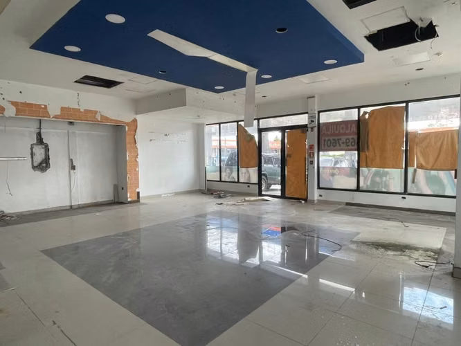 SE ALQUILA  LOCAL DE ESQUINA CENTRO DE CHORRERA  FULL  COMERCIAL