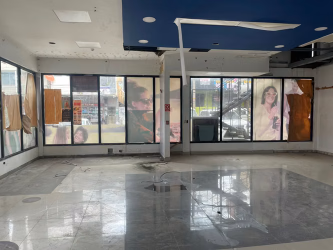 SE ALQUILA  LOCAL DE ESQUINA CENTRO DE CHORRERA  FULL  COMERCIAL
