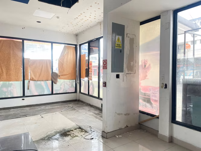 SE ALQUILA  LOCAL DE ESQUINA CENTRO DE CHORRERA  FULL  COMERCIAL