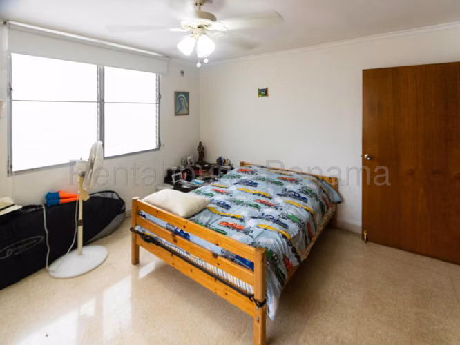 Venta de Apartamento en Obarrio Ph La Reina JV