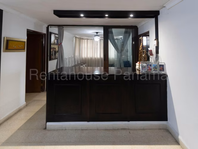 Venta de Apartamento en Obarrio Ph La Reina JV