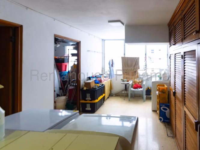 Venta de Apartamento en Obarrio Ph La Reina JV
