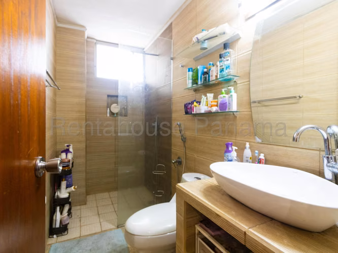 Venta de Apartamento en Obarrio Ph La Reina JV