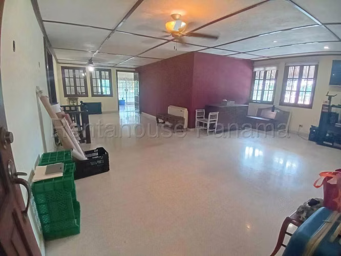 House for Sale in Betania Only Direct Client MC