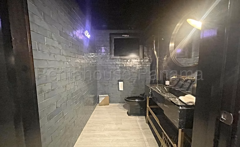 RR ALQUILER DE LOCAL COMERCIAL EN CASCO ANTIGUO CASA PEREZ ALEMAN
