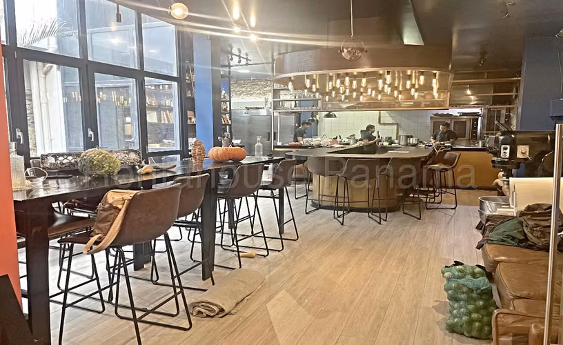 RR ALQUILER DE LOCAL COMERCIAL EN CASCO ANTIGUO CASA PEREZ ALEMAN
