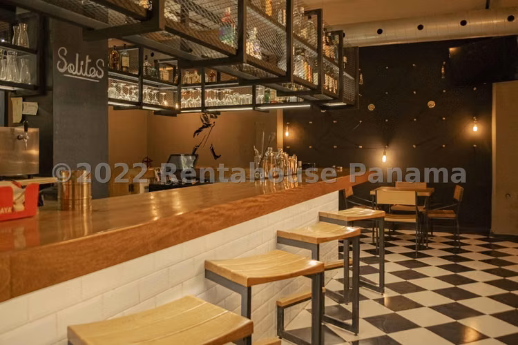 Alquilo Local en Casco Antiguo OF25-9248