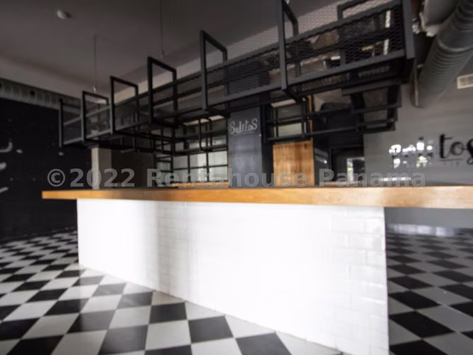 Alquilo Local en Casco Antiguo OF25-9248