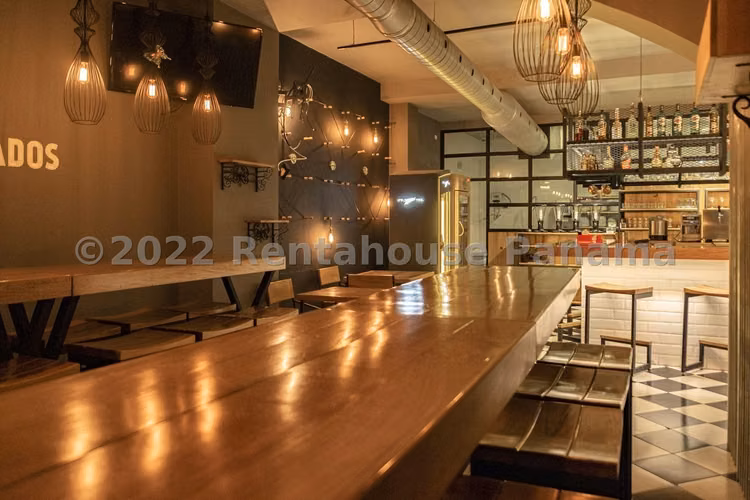Alquilo Local en Casco Antiguo OF25-9248