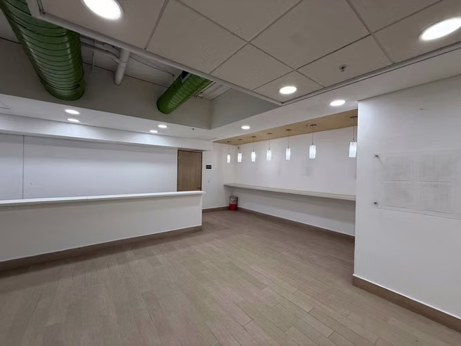 Oficina Corporativa de 1,480 m² en Costa del Este PH GMT  Lista con Acabados