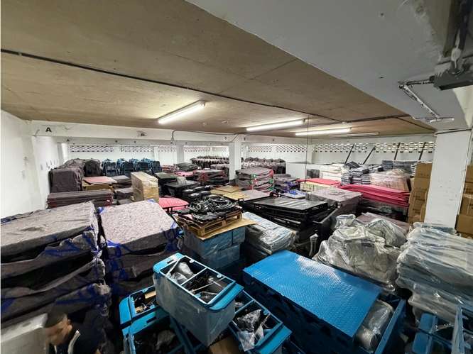 COLON / ZONA LIBRE / GALERA COMERCIAL FRANCE FIELD / 2750M / 3 NIVELES