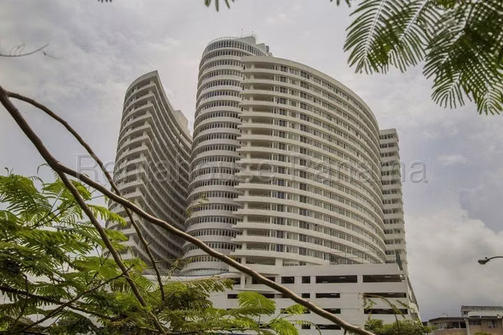 Apartamento en Venta en Avenida Balboa JG