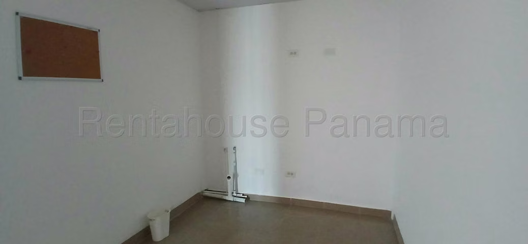 Local Comercial en Alquiler en Ancon JG