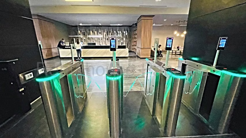 Oficina Comercial en Alquiler en Obarrio JG