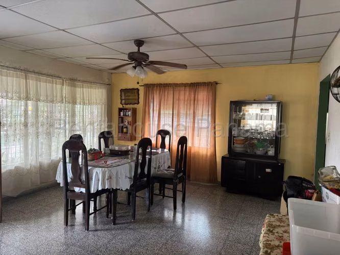 House for sale in Rio Abajo MPM27-2059