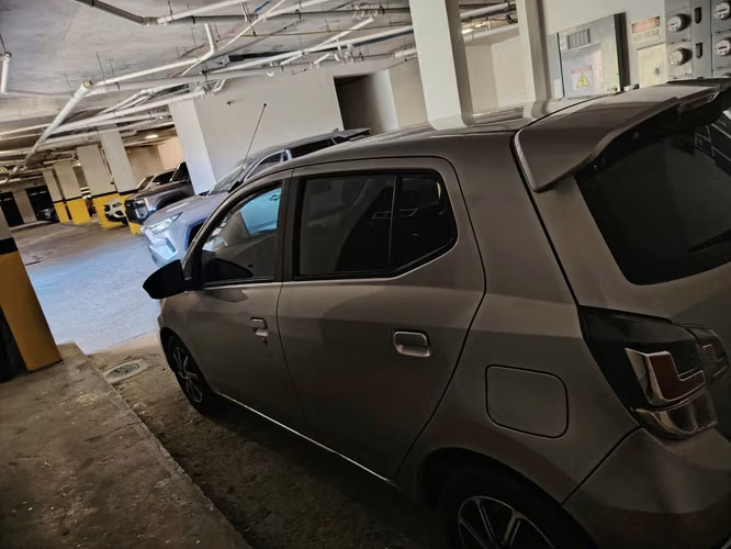Excelente carro, pocos kms - Imagen 4
