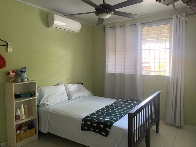 SE VENDE HERMOSA Y AMPLIA CASA EN PH PRIVADO EN VILLA LUCRE