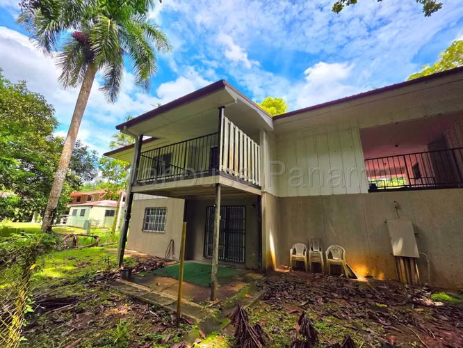 Venta de Edificio Residencial en Clayton 27-1846GG