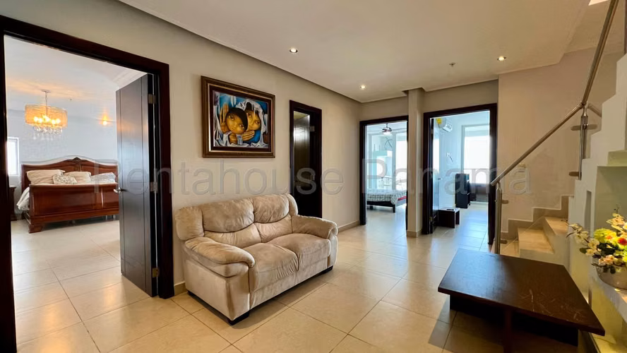 Apartamento en Avenida Balboa - Venta