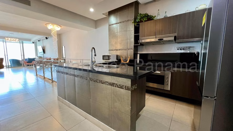 Apartamento en Avenida Balboa - Venta