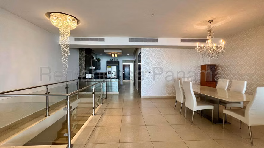 Apartamento en Avenida Balboa - Venta