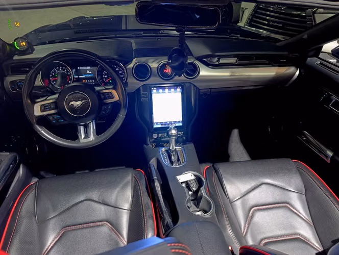 Ford Mustang 2019 convertible