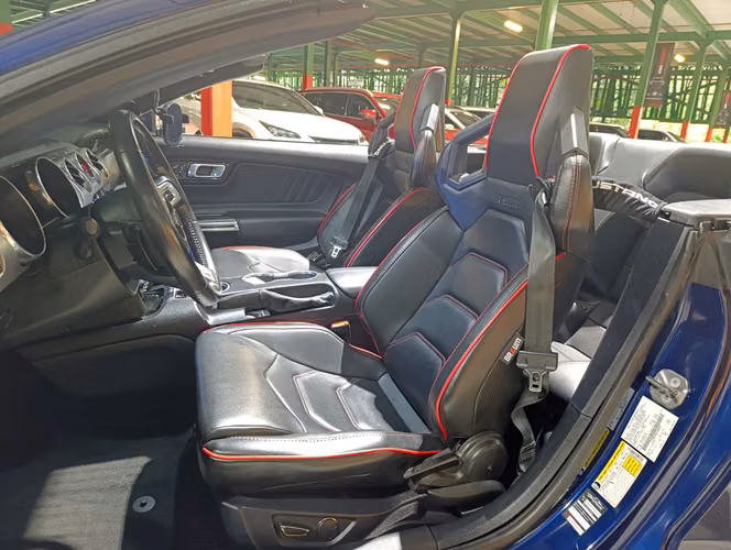 Ford Mustang 2019 convertible