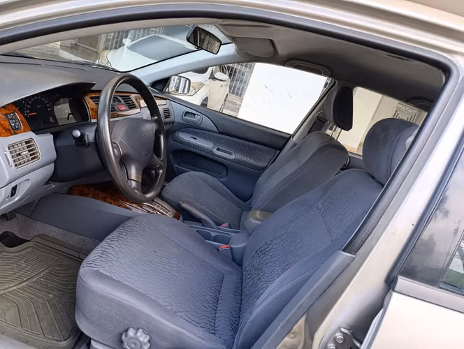 MITSUBISHI LANCER 2002 AUTOMATICO