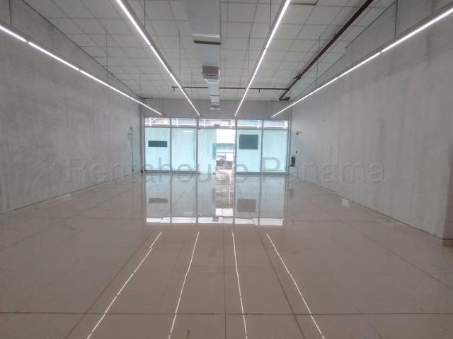 ALQUILER DE LOCAL COMERCIAL EN COSTA SUR