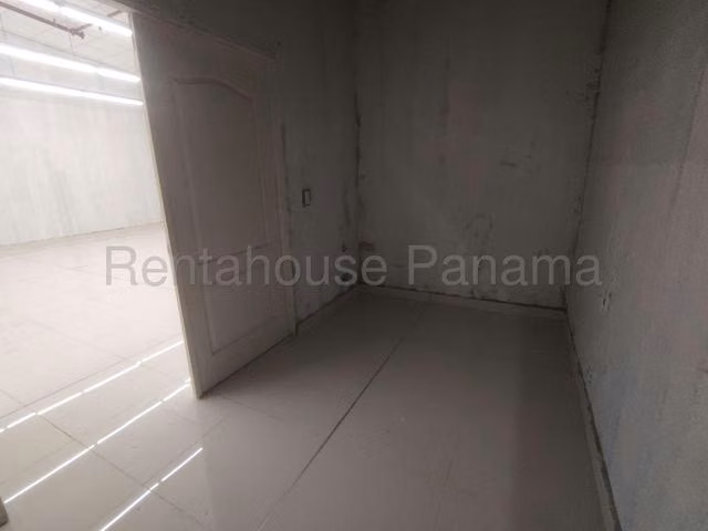 ALQUILER DE LOCAL COMERCIAL EN COSTA SUR