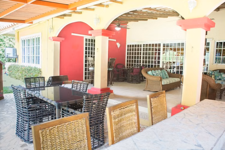 Club de Golf de Coronado. 1321mts 4r 2b cbe $365,000.00