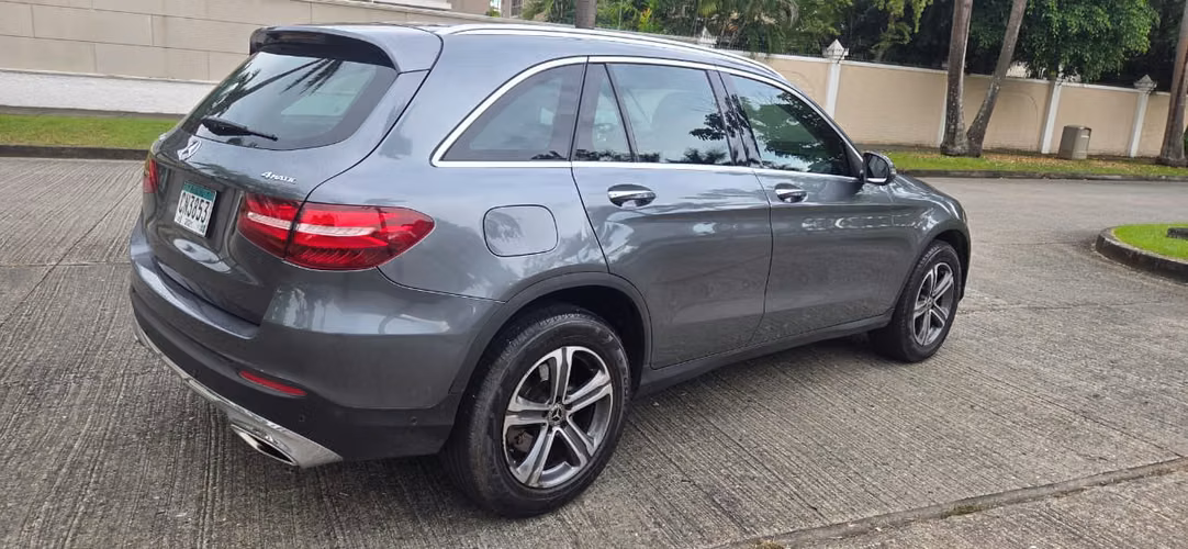 Mercedes-Benz GLC 250 4MATIC 2018 | Automática | US$18,900 NEGOCIABLE