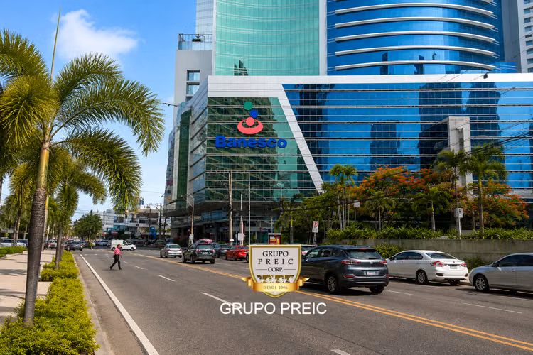Oficina en alquiler Avenida Balboa Torre Banesco IG