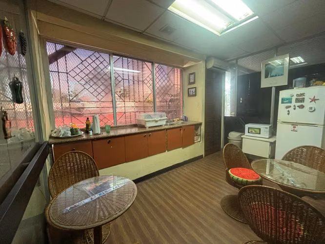 VENTA DE EDIFICIO EN BELLA VISTA - Imagen 9
