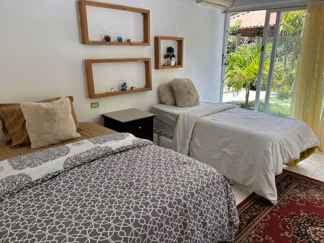Venta de Casa Amoblada Frente al Mar en San Carlos Las Uvas - YP - Imagen 5